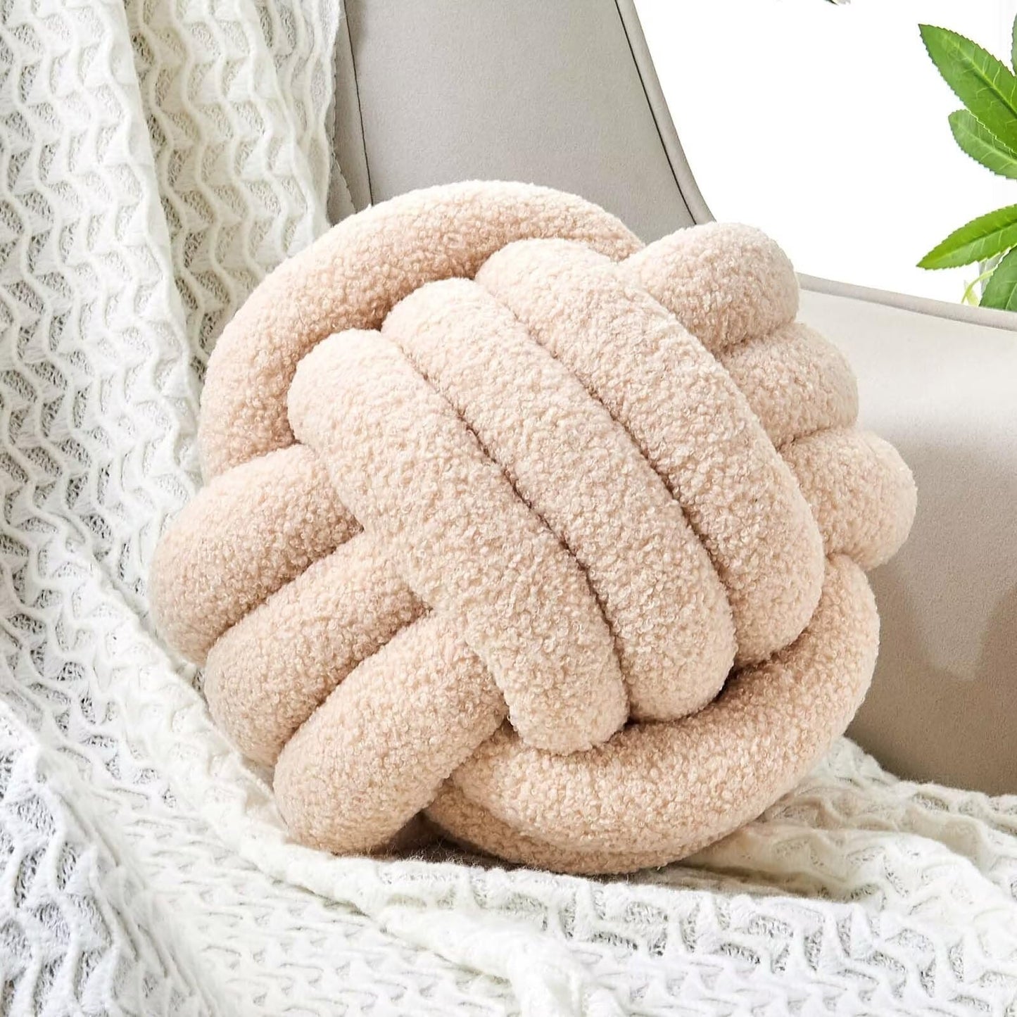 Uvvyui Knot Pillow Ball, Soft Home Decorative Round Throw Pillow, Handmade Knotted Plush Pillow, Round Boucle Pillow Cushion (8.6 Inches Ivory)