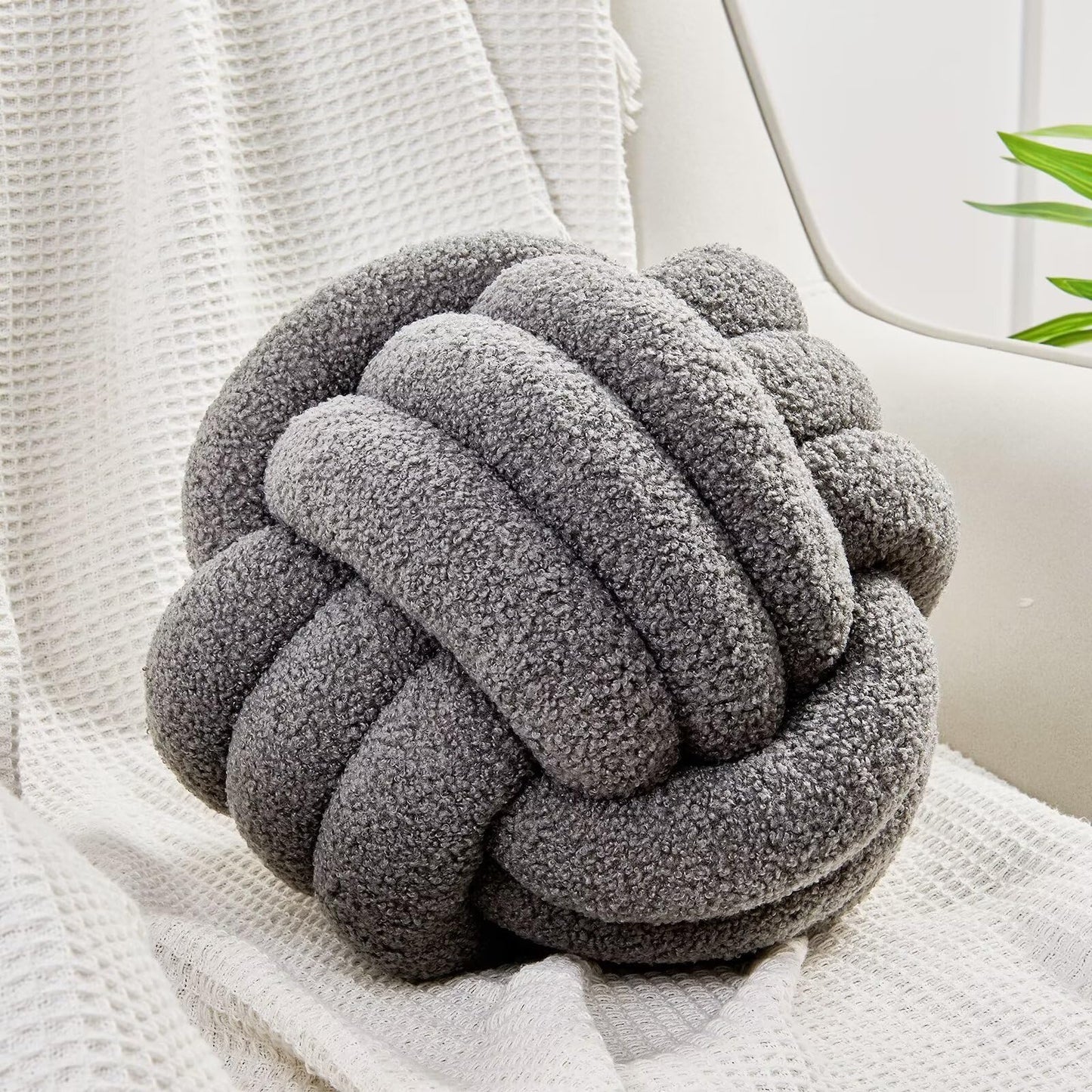 Uvvyui Knot Pillow Ball, Soft Home Decorative Round Throw Pillow, Handmade Knotted Plush Pillow, Round Boucle Pillow Cushion (8.6 Inches Ivory)
